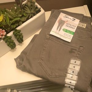 Army green skinny jeans